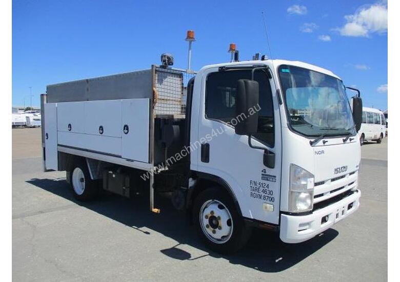 caption Isuzu NQR450