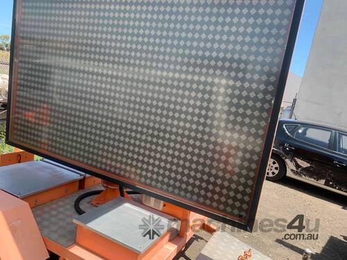 caption Artcraft YT400C Variable Message Board