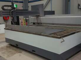 Used Flow Mach 2B Waterjet Cutting Machine with 3m x 2m Cutting Area  - picture0' - Click to enlarge