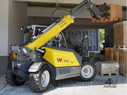 caption Telehandler TH627 Wacker Neuson (6m 2700kg)