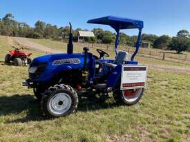40HP - 4WD Diesel Tractor - PTO & 3 Point Linkage - 29.5kw Laidong Engine - picture1' - Click to enlarge