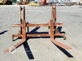 MODIFIED LOADER FORKS TO CLIP ON 950 SIZE GP BUCKET - picture0' - Click to enlarge