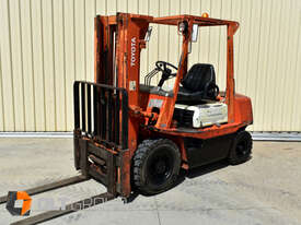 Used Toyota 2.5 Tonne Forklift 4FG25 Container Mast 4300mm Lift Height Petrol - picture0' - Click to enlarge