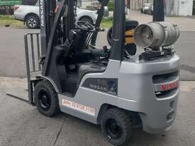 2014 model Nissan 1.8 ton container entry forklift for sale extra low hours (under 1,000) - picture1' - Click to enlarge