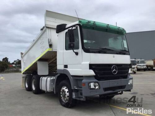 2004 Mercedes Benz Actros 2644