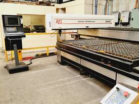 Laser cutting machine - picture0' - Click to enlarge