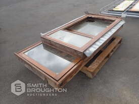 PALLET COMPRISING OF GLASS DOOR & GLASS WINDOW - picture2' - Click to enlarge