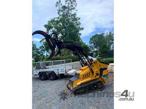 2017 Vermeer S800TX Skid Steer W/ Attachments and Trailer.