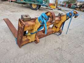 Fork Tynes on Frame - 8 Tonne Capacity - picture2' - Click to enlarge