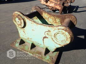 EXCAVATOR HEAD BRACKET - picture2' - Click to enlarge