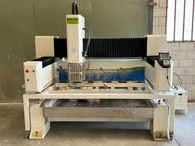 CNC stone u/mount sink cutting and engraving machine (RHINO) - picture0' - Click to enlarge