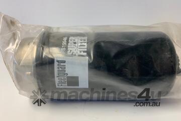 Fleetguard FS19546 Fuel Filter