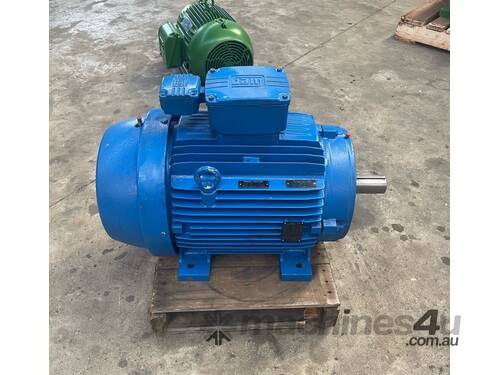 30 kw 40 hp 2-pole 2965 rpm Foot Mount 200L frame IP66 AC Electric Motor WEG Model K37E2W21 Ex-nA