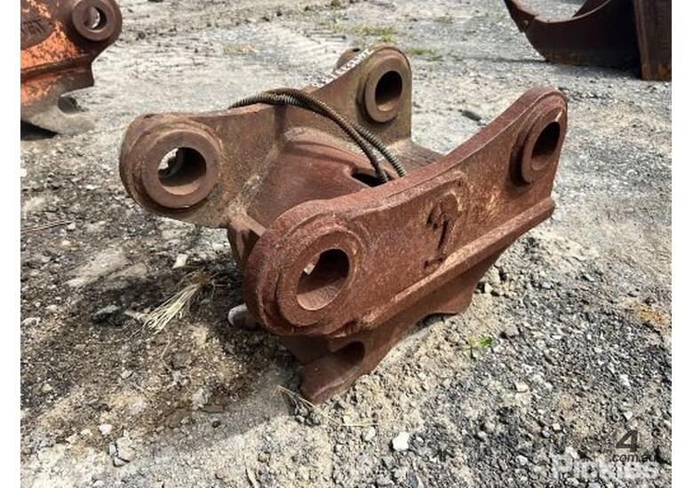 Used Jaws Hydraulic Quick Hitch Excavator in , Listed on Machines4u