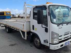 Isuzu NLR 200 - picture0' - Click to enlarge