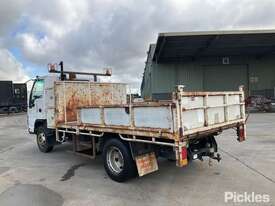 2006 Isuzu NPR 300 - picture2' - Click to enlarge