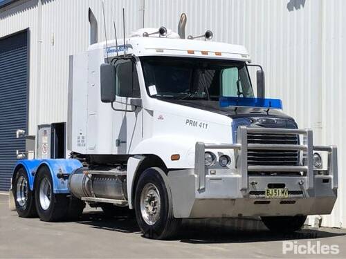 2004 Freightliner Century Class CST120