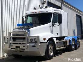 2004 Freightliner Century Class CST120 - picture0' - Click to enlarge