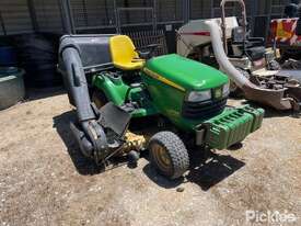 2011 John Deere X748 Ultimate - picture0' - Click to enlarge