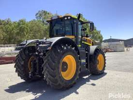 2020 JCB Fastrac 8330 - picture2' - Click to enlarge