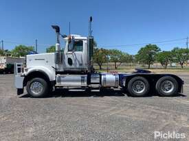 2010 Western Star 6900 Series - picture1' - Click to enlarge