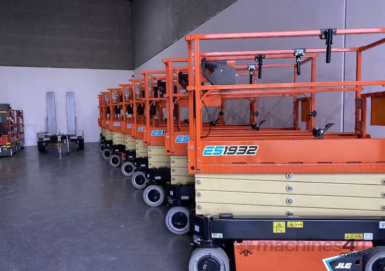 JLG ES1932 - 19ft Electric Scissor lift image 2