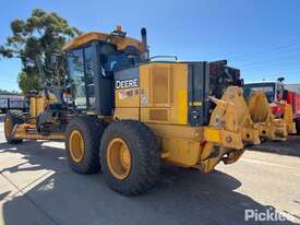 2012 John Deere 770GP - picture2' - Click to enlarge