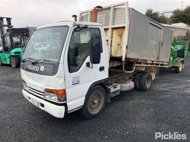 2001 Isuzu NKR200 - picture0' - Click to enlarge