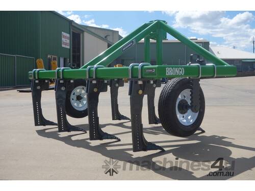 caption 5- Shank Gessner Bronco Deep Ripper - Australian Made!