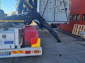 Container swing lift loader - picture0' - Click to enlarge