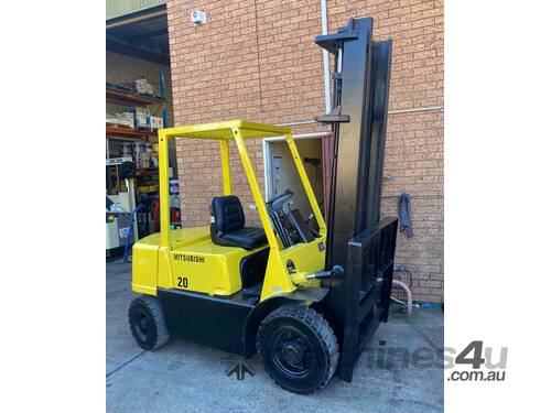 Diesel Mitsubishi 2 Ton Forklift 