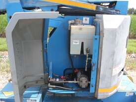 Genie Z boom lift - picture1' - Click to enlarge