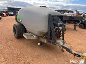 2016 Pastro Custom AG Single Axle Orchard Sprayer - picture0' - Click to enlarge