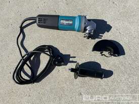 Unused Makita 9557HNG AC Angle Grinder - picture0' - Click to enlarge