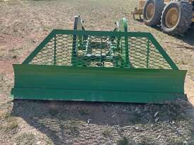 BURDER OVER AXLE GRADER BLADE  - picture0' - Click to enlarge