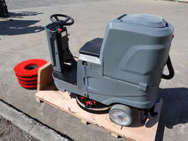 New Unused Yangzi X5 Ride-On Floor Scrubber Washer - picture0' - Click to enlarge