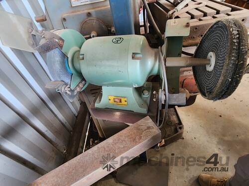 Pedestal Mounted Grinder Polisher