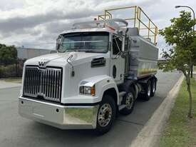 STG GLOBAL - 2023 WESTERN STAR 4700 WATER TRUCK - picture1' - Click to enlarge