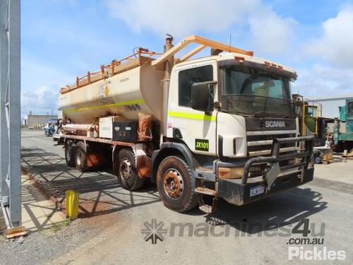 1998 Scania P124 8x4 Twin Steer