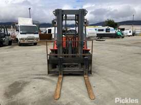 Clark CMP40D Forklift - picture0' - Click to enlarge