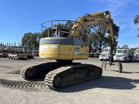 Komatsu PC228USLC-3NO Log Loader Excavator - picture2' - Click to enlarge