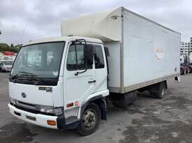 2002 Nissan UD MK190 Pantech (Day Cab) - picture1' - Click to enlarge
