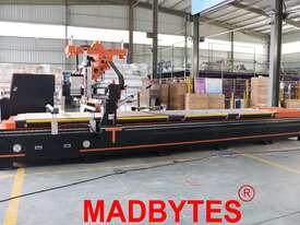 High-performance multi-axis CNC machining center - picture1' - Click to enlarge