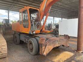 Hitachi EX160WD Hydraulic Excavator - picture0' - Click to enlarge