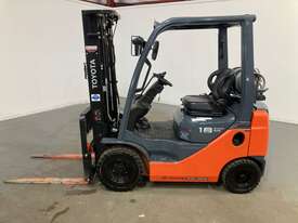2022 Toyota 32-8FG18 3 Stage Forklift Truck - picture2' - Click to enlarge
