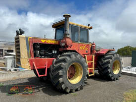 1980 Versatile 875 - picture9' - Click to enlarge