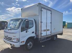 2011 Hino 300 714 Hybrid Pantech - picture1' - Click to enlarge
