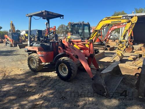 2009 Kubota R420ST Articulated Wheeled Loader