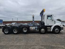 2021 Freightliner FLX 10x4 Hook Bin Truck - picture2' - Click to enlarge