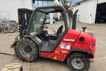 2012 Manitou MH25-4T / All Terrain Forklift with rotator *1695 hrs* 3.7m height / 3 stage mast 2012 Manitou MH25-4T / All Terrain Forklift with rotator *1695 hrs* 3.7m height / 3 stage mast